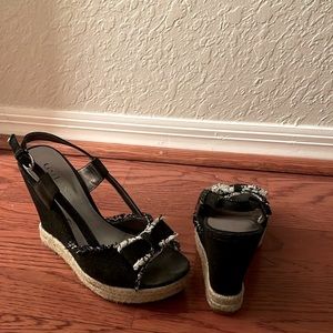 Guess espadrille wedges open toe canvas